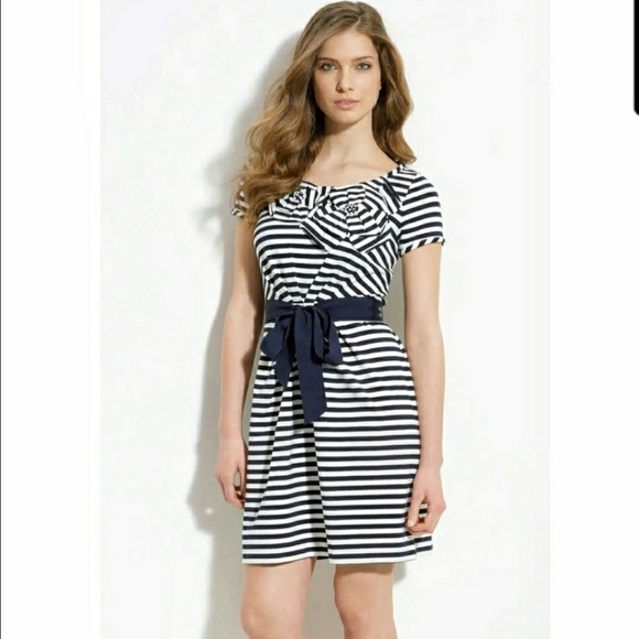 NWT  Kate Spade Rosette T-Shirt Dress - Picture 1 of 5